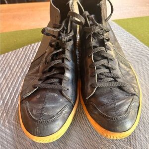 Black High-Top Men's SAWA Shoes